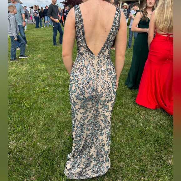 Sherri Hill Formal Gown sz2 - Picture 3 of 9